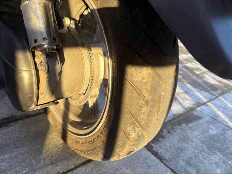 Suzuki Burgman 650 executive 2010 CZ doklady - foto 15