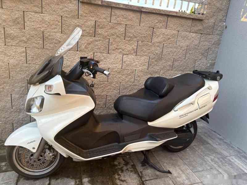 Suzuki Burgman 650 executive 2010 CZ doklady - foto 4