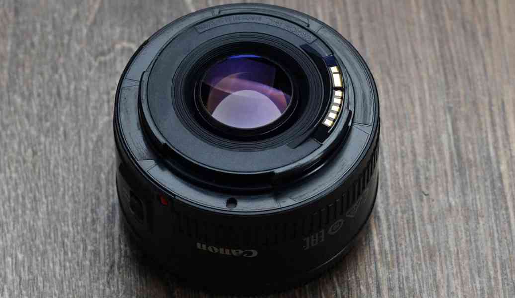 Canon EF 50mm f/1.8 II full-frame Pevný 2 generace - foto 4