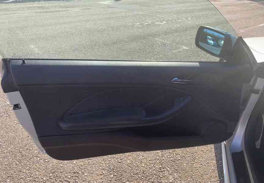 BMW 330 CD r.v.2005 (150 kw) 1.Majitel - foto 11