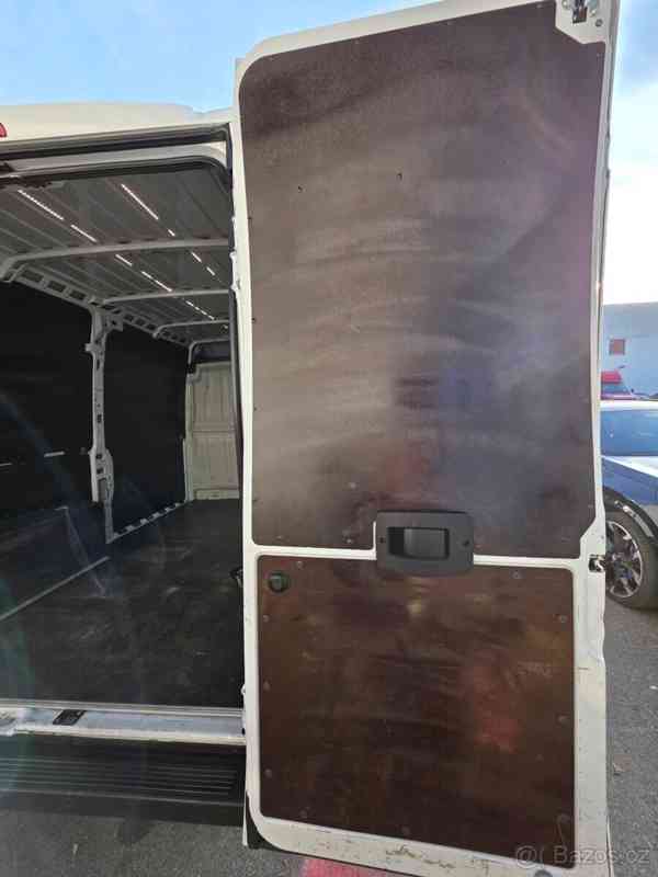 Peugeot Boxer 2,2   L2H2 2023 - foto 11