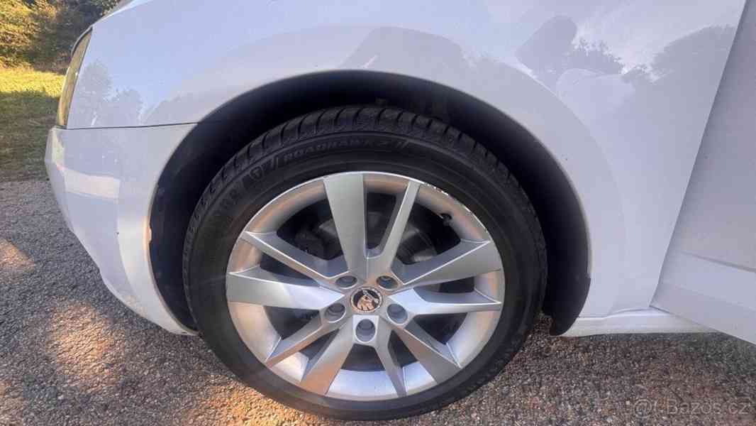 Škoda Octavia 1,0 - foto 9