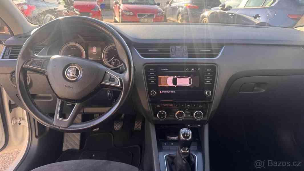 Škoda Octavia 1,0 - foto 17