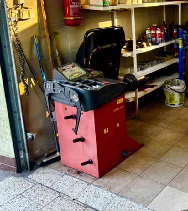 Pronájem plně vybaveného autoservisu - foto 4
