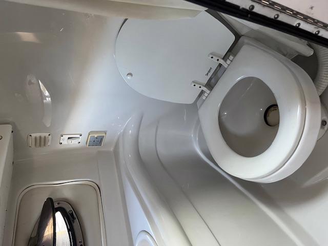 Motorový člun - foto 15