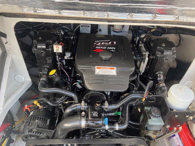 Motorový člun - foto 9