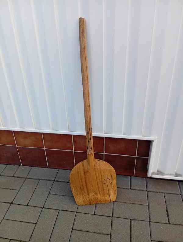 Stará d ř e v ě n a L O P A T A na obilí, mouku - foto 3