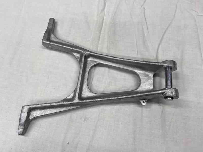 Predám STOJAN 16" 19" na motocykle JAWA ČZ 125 175 250 350 - foto 3