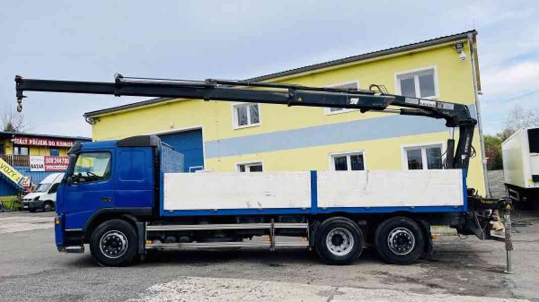 6.6m valník Volvo 6x2 spaní + HIAB 144 - foto 2