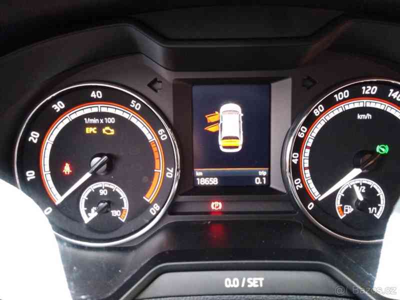 Škoda Octavia III RS 2.0 TSI 180 KW DSG	 - foto 10