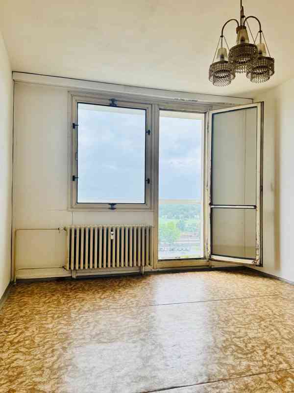 Jaroměř - družstevní byt 2+1 s lodžií - foto 4