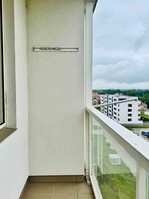 Jaroměř - družstevní byt 2+1 s lodžií - foto 3