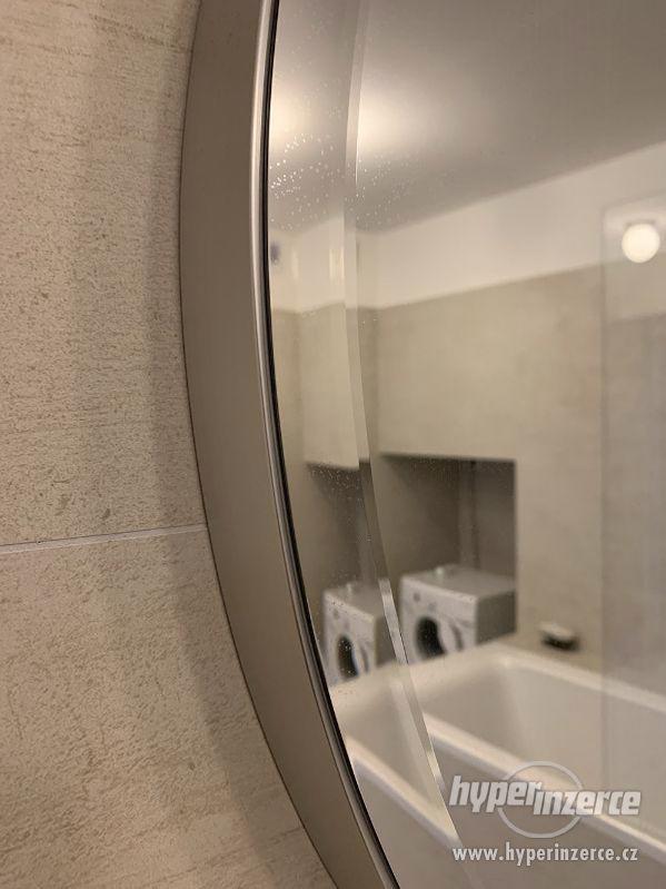 Krásné kulaté zrcadlo z Ikei - foto 2