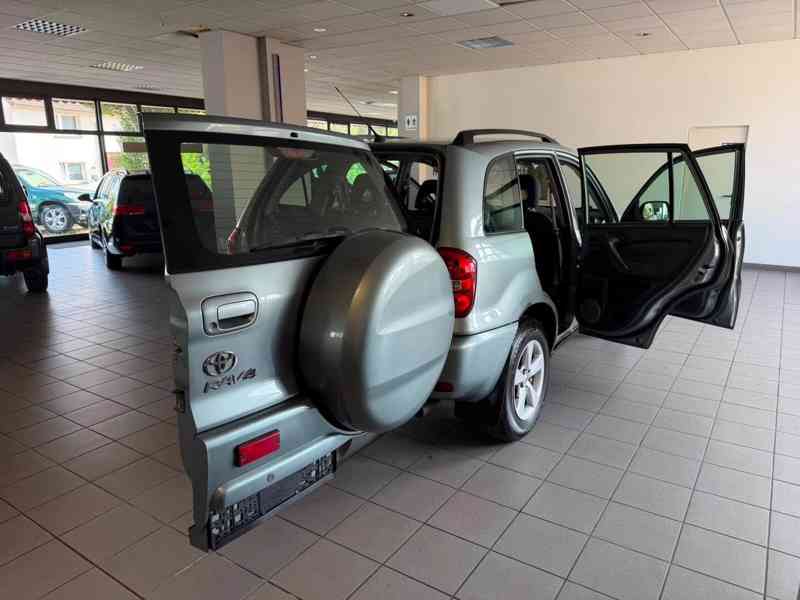 Toyota RAV 4 2.0i 4x4 Sol benzín 110kw - foto 13
