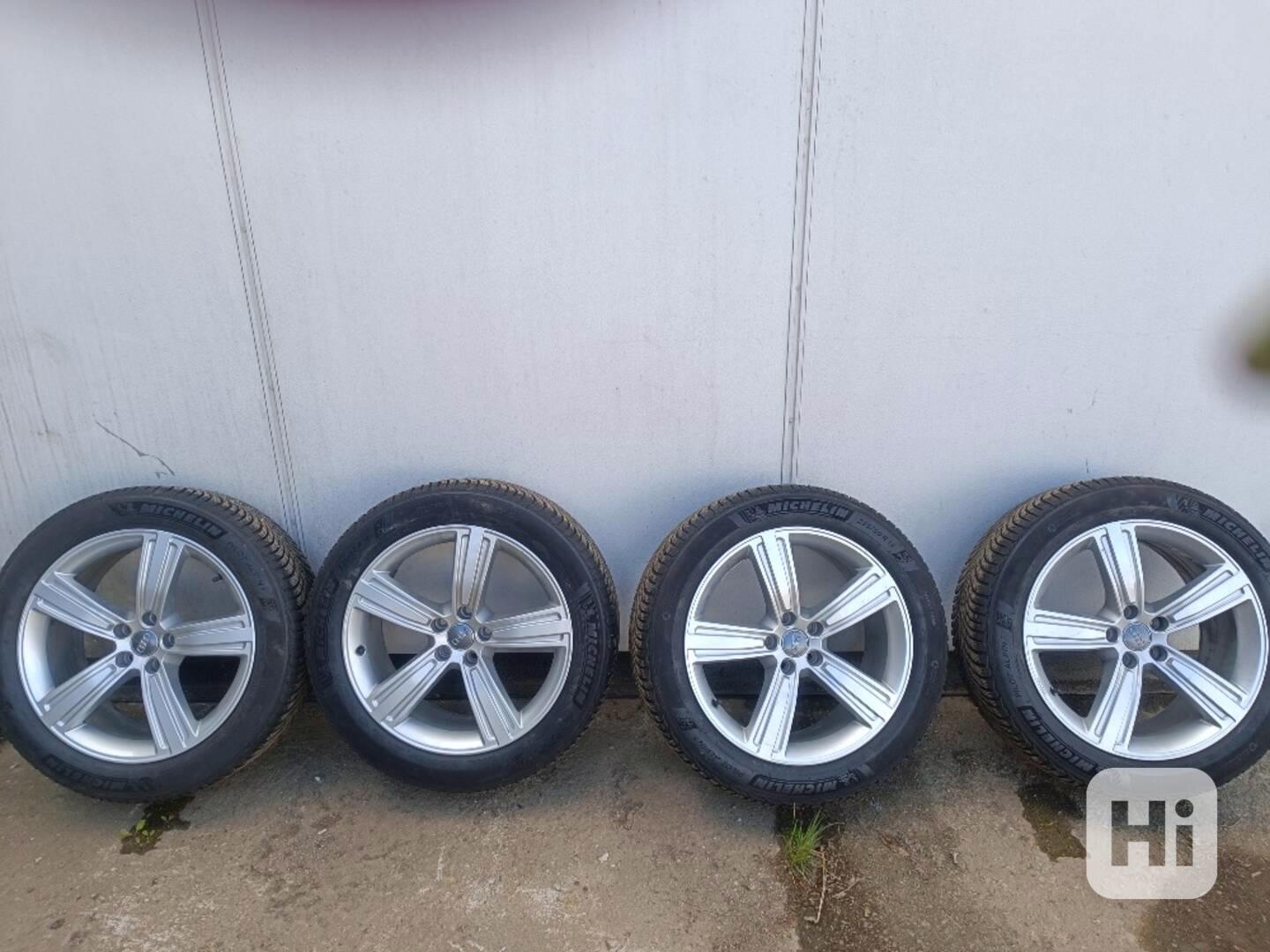 Pneumatiky 235/50 R19 Audi A8 - zimní - foto 1