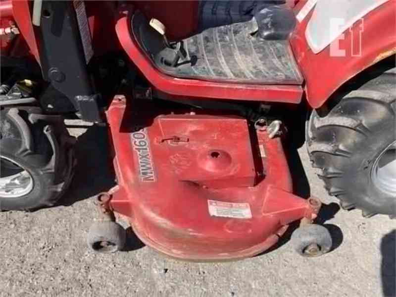 Traktor CASE IH DX25E - foto 2