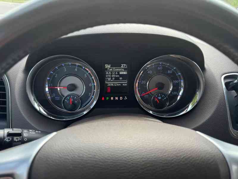 Chrysler Town Country 3.6 RT Stown DVD 2012 - foto 15