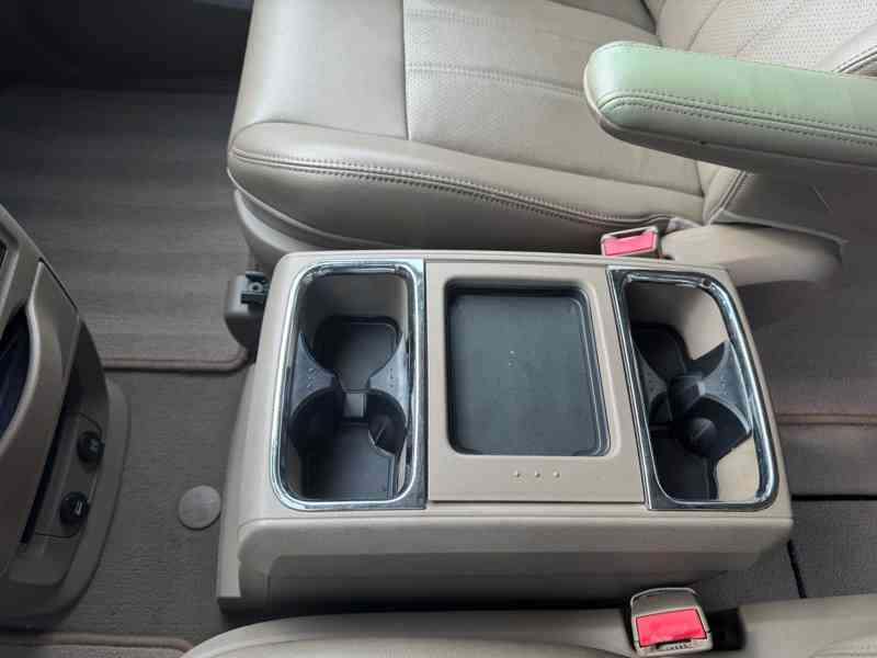 Chrysler Town Country 3.6 RT Stown DVD 2012 - foto 19