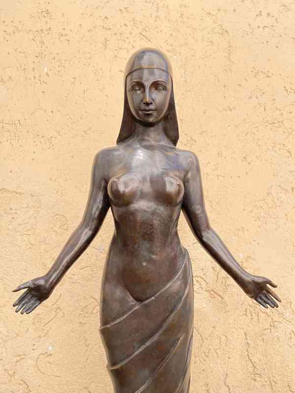 Bronzová socha Egypťanka ve stylu Art Deco - foto 2