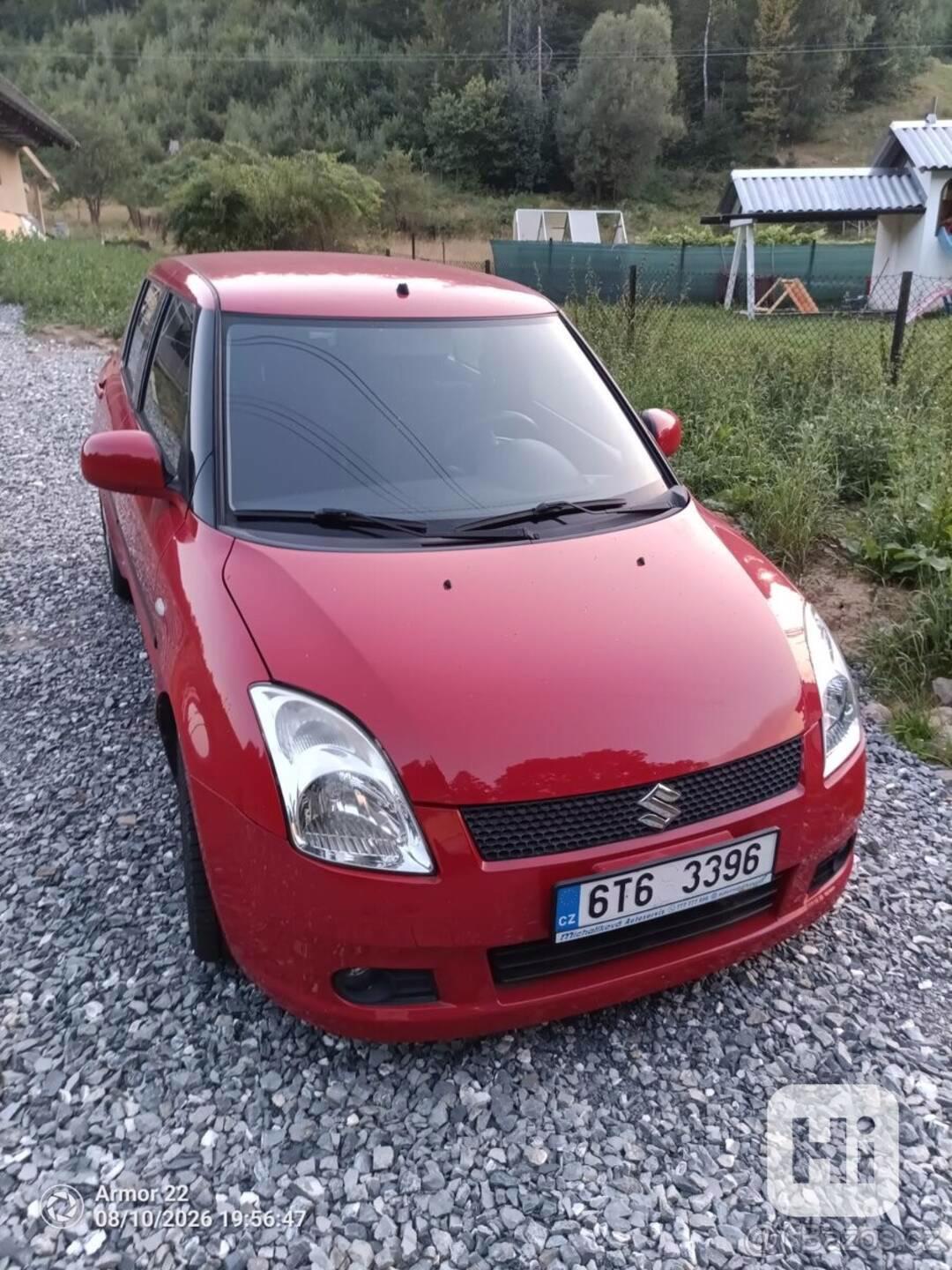 Suzuki Swift 1,3 - foto 1