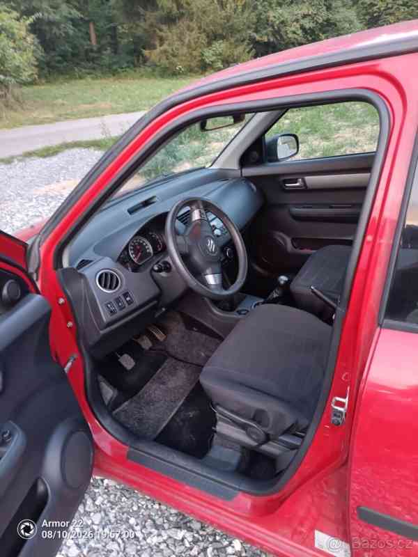 Suzuki Swift 1,3 - foto 2
