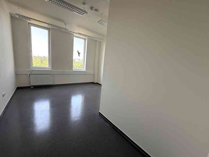 PRONÁJEM KANCELÁŘE S PARKOVACÍM STÁNÍM V BRNĚ-HERŠPICÍCH - foto 5