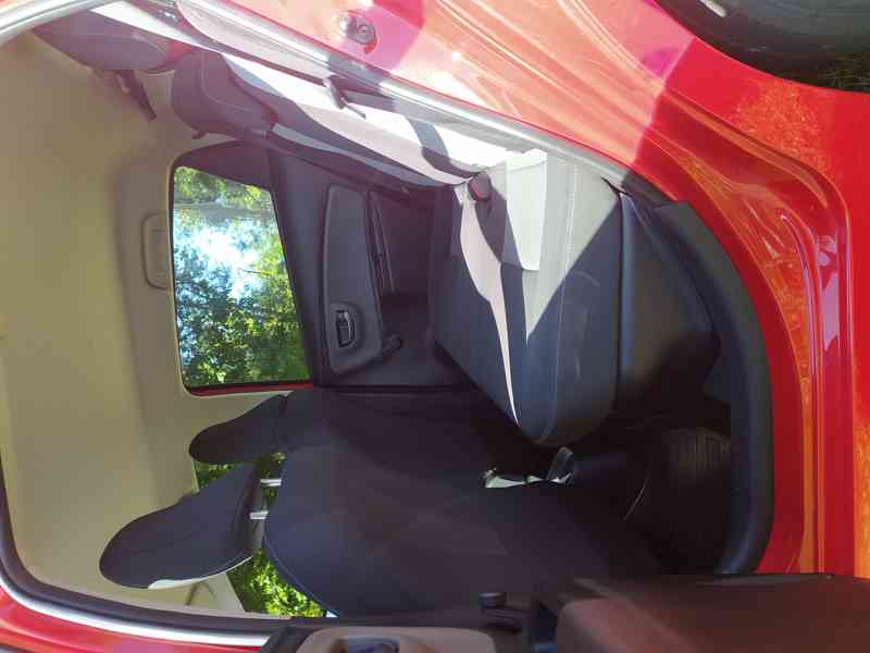 Toyota Yaris Hybrid 1.5i  - foto 10