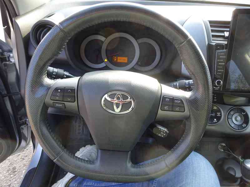 Toyota Rav4 2.0i 4x4 r.v.2011 (116 kw) stk:8/2025 - foto 11