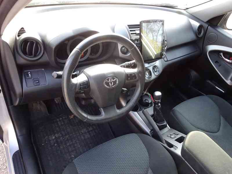 Toyota Rav4 2.0i 4x4 r.v.2011 (116 kw) stk:8/2025 - foto 5