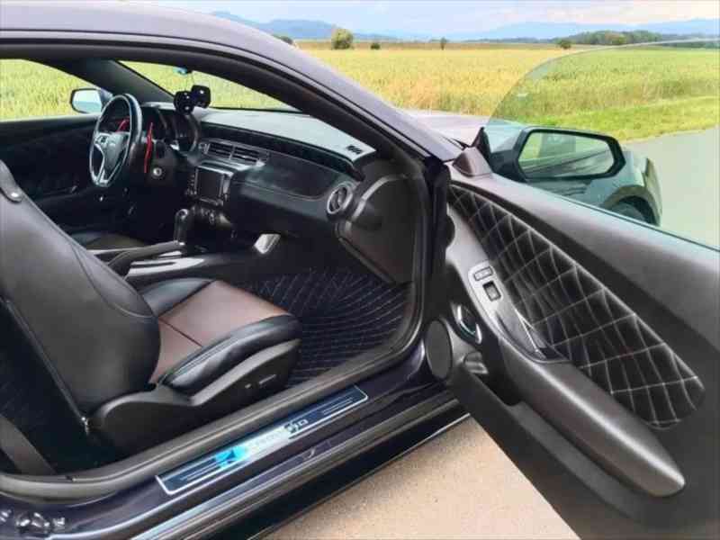 Chevrolet Camaro 3,6   r.2013 "exclusive" - foto 13