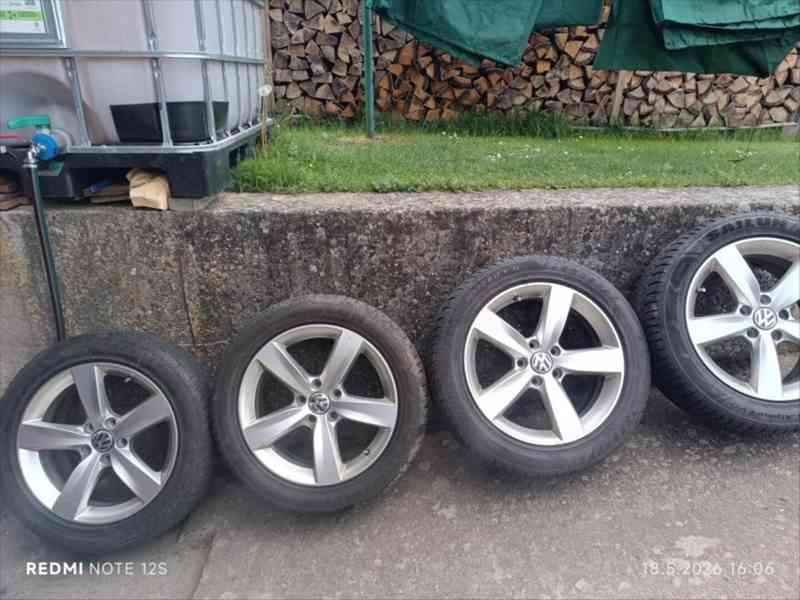 Volkswagen Sharan 2,0   TDi DSG HIGHLINE - foto 3