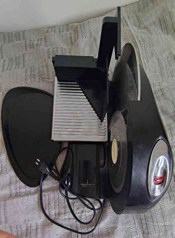 Kráječ na chléb a uzeniny Zelmer, černý - foto 5