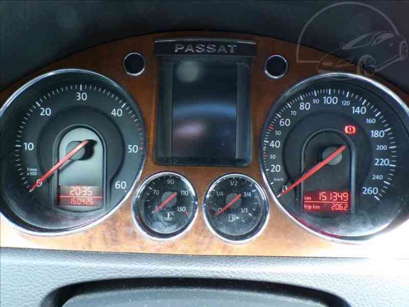 Volkswagen Passat 2,0 TDI HIGHLINE,XENONY - foto 6