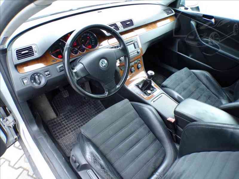 Volkswagen Passat 2,0 TDI HIGHLINE,XENONY - foto 8