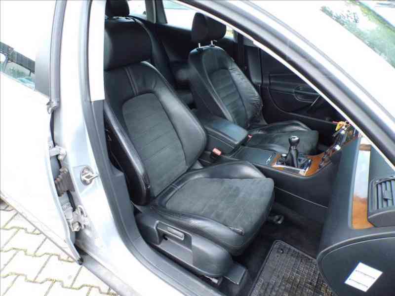 Volkswagen Passat 2,0 TDI HIGHLINE,XENONY - foto 13