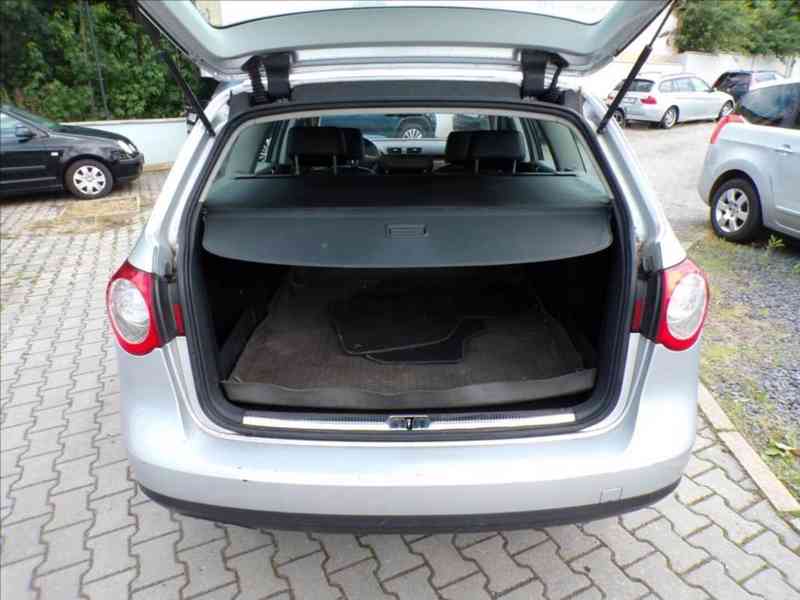 Volkswagen Passat 2,0 TDI HIGHLINE,XENONY - foto 11