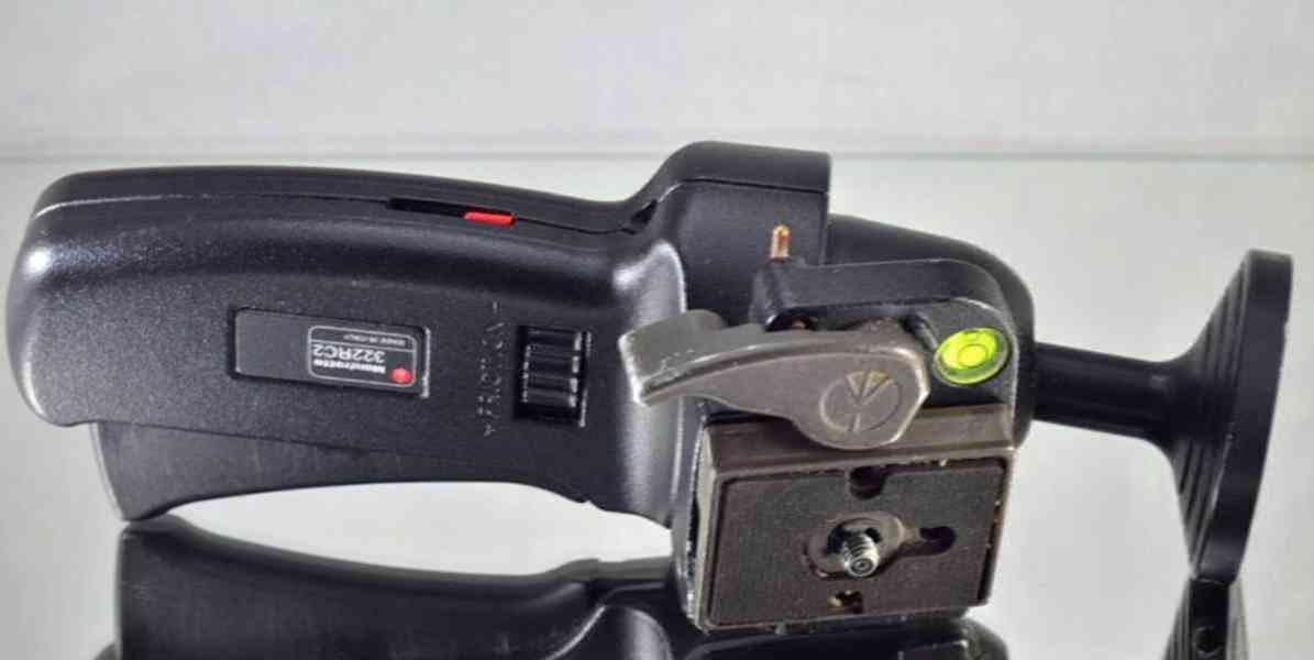 Stativová hlava: Manfrotto 322RC2 **Kulová hlava s rukojetí - foto 4