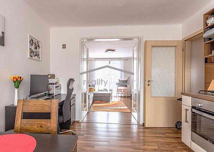 Pronájem bytu 2+1 s fr. oknem, Pražská tř., Č. Budějovice - foto 5