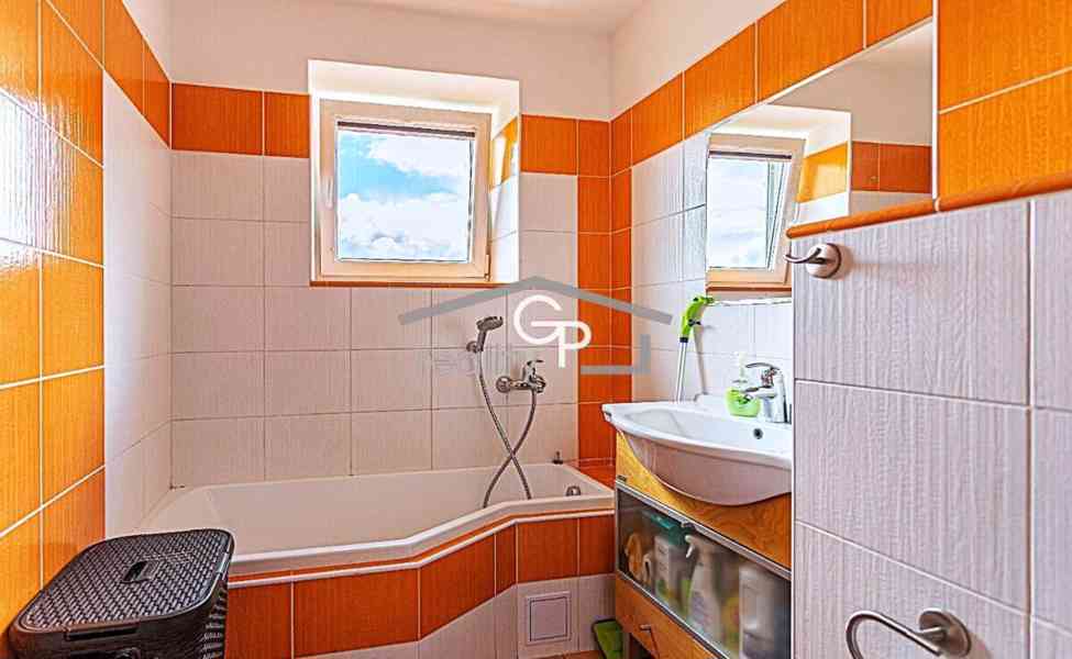 Pronájem bytu 2+1 s fr. oknem, Pražská tř., Č. Budějovice - foto 7