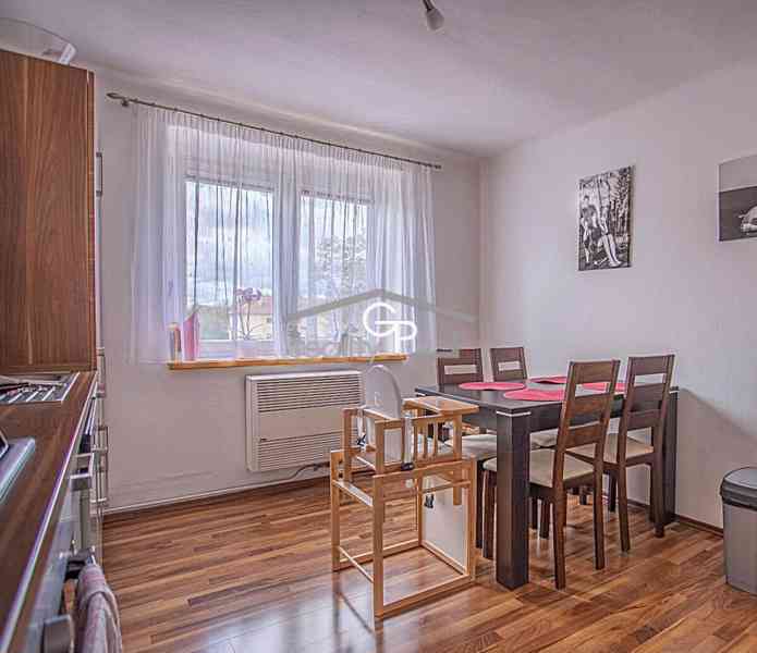 Pronájem bytu 2+1 s fr. oknem, Pražská tř., Č. Budějovice - foto 2