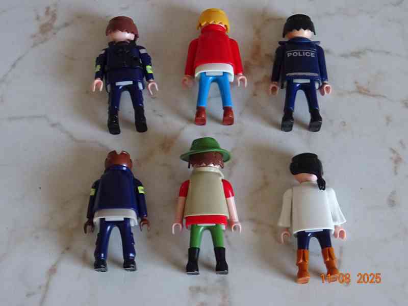 IGRÁČCI - ŠEST NEKOMPLETNÍCH KUSŮ - foto 2