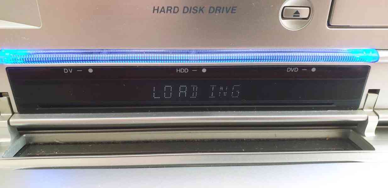 Unikátní video trojkombinace JVC DR-DX5 (miniDV - HDD - DVD) - foto 6