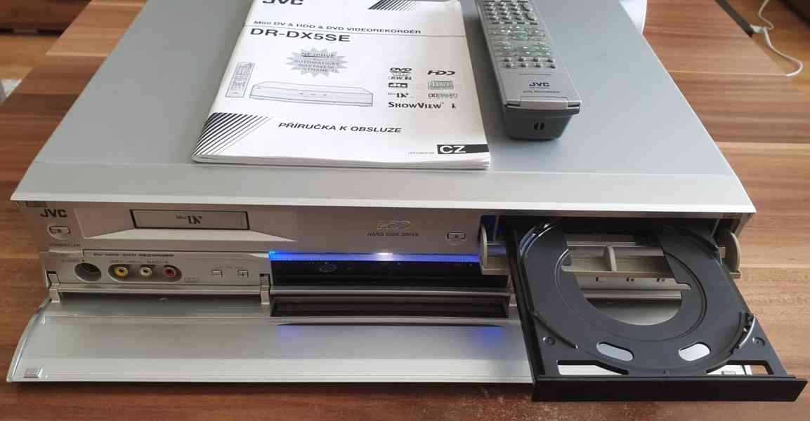 Unikátní video trojkombinace JVC DR-DX5 (miniDV - HDD - DVD) - foto 7