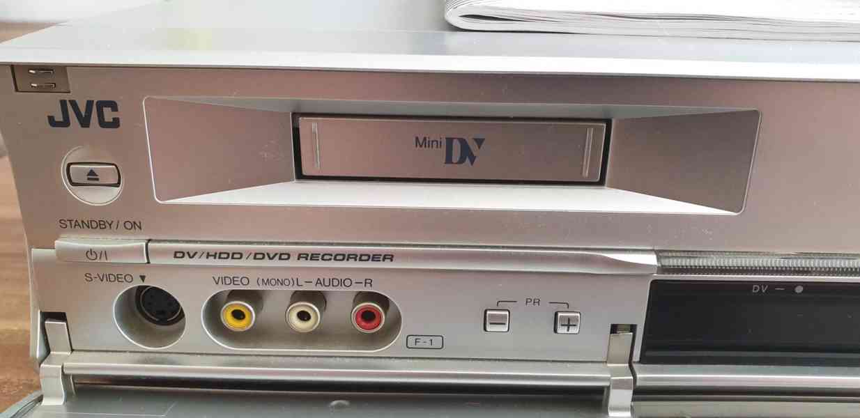 Unikátní video trojkombinace JVC DR-DX5 (miniDV - HDD - DVD) - foto 3