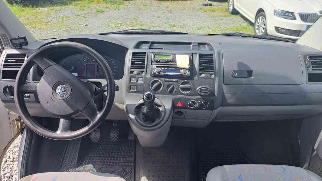 Volkswagen Transporter 2.5 TDI 4x4 - foto 7