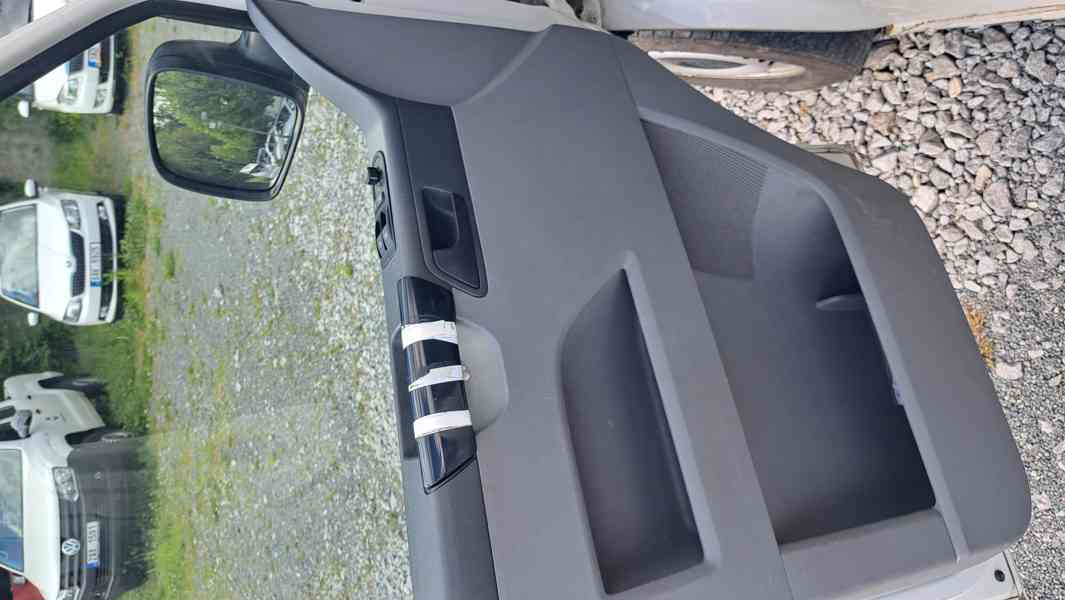Volkswagen Transporter 2.5 TDI 4x4 - foto 6