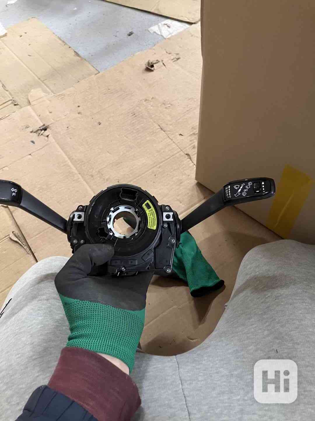 přepínač na sloupku řízení 760953507N VW - foto 1