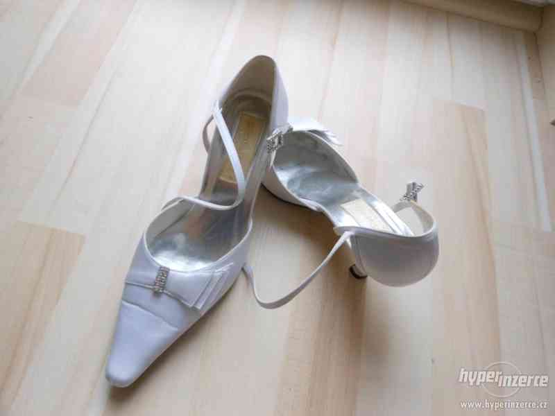 Svatební obuv Cinderella, bílá barva vel. 38 - foto 1
