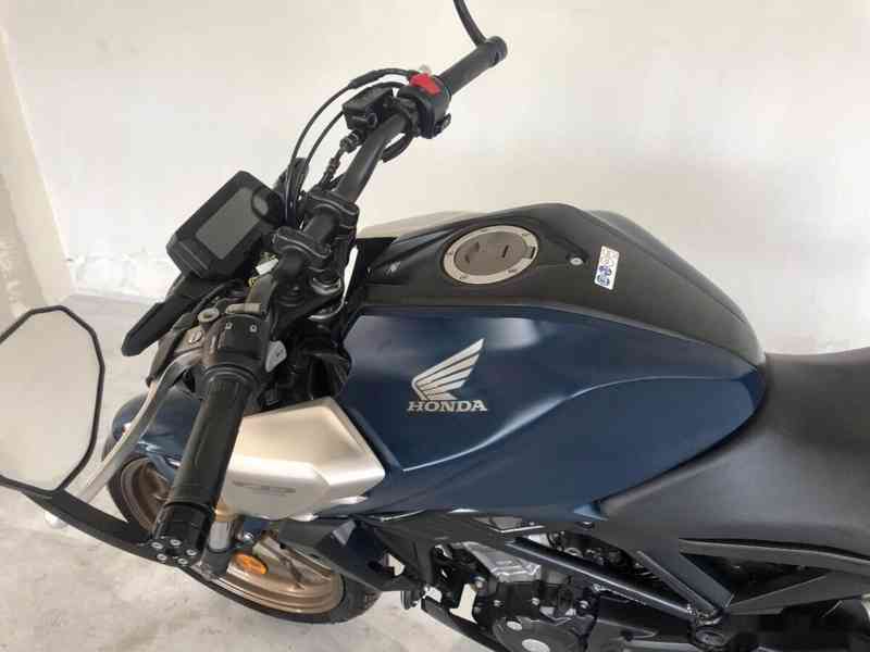 Honda CB 125R ABS - foto 12