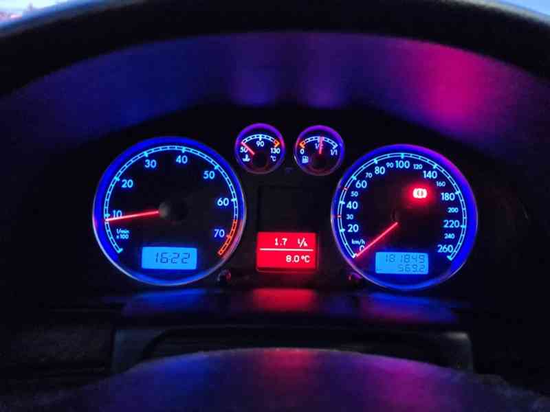 Volkswagen Passat b5.5 1.6i - foto 13